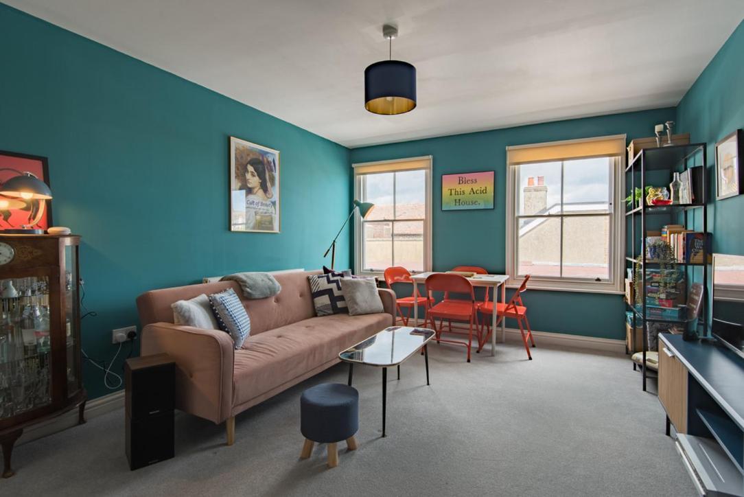 Blackhorse Loft - Spacious Apartment By The Sea Deal Eksteriør bilde